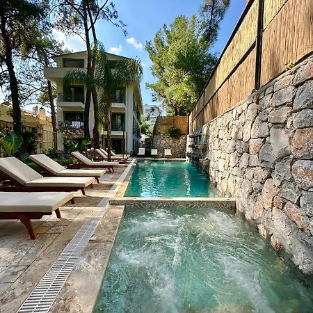 מרמריס Esmahan Forest And Pool By Zehra Suites מראה חיצוני תמונה