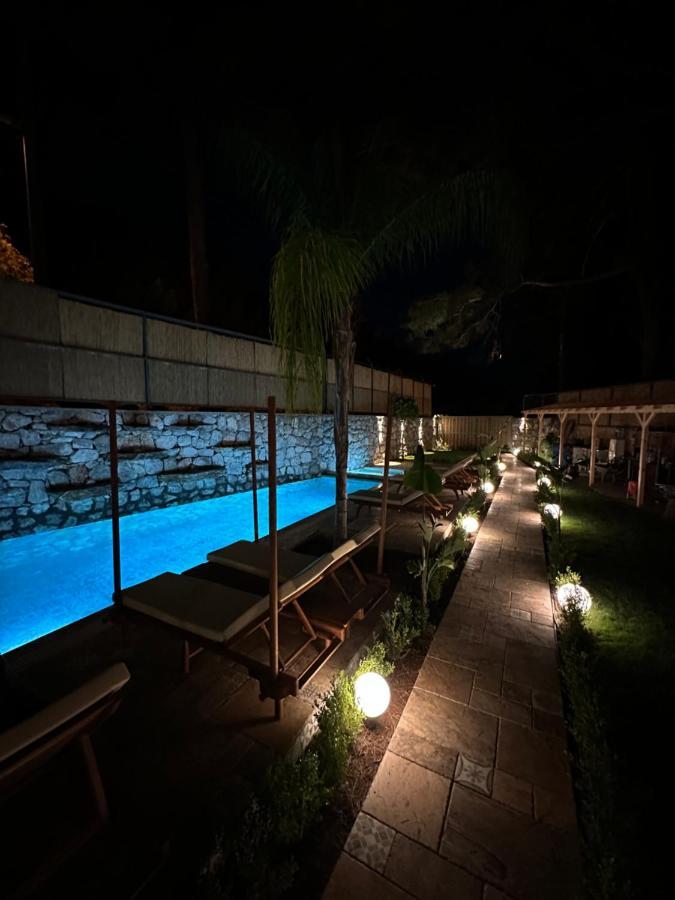מרמריס Esmahan Forest And Pool By Zehra Suites מראה חיצוני תמונה